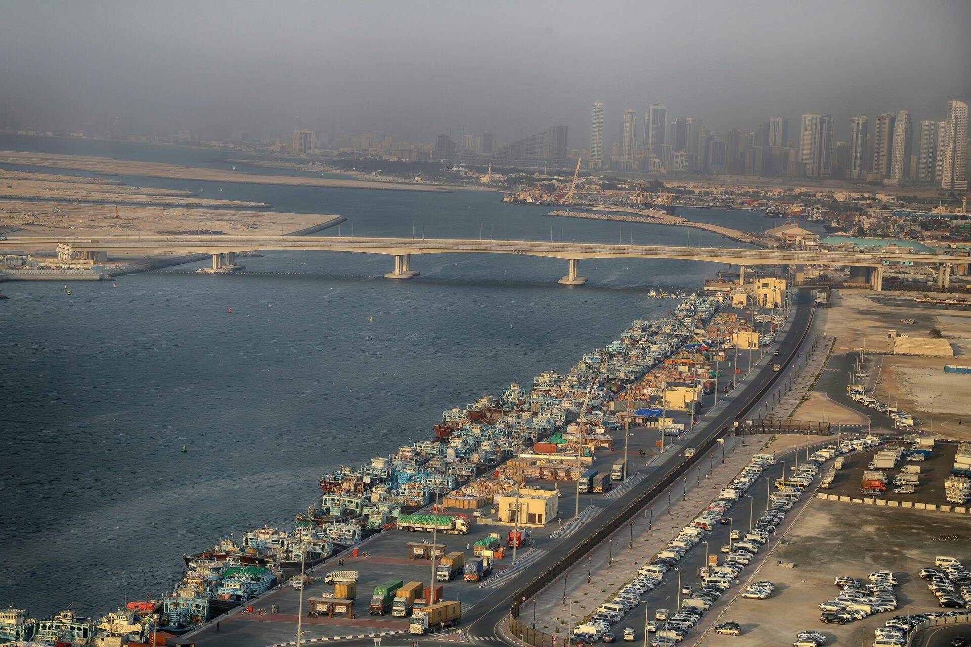 start an import export business in dubai